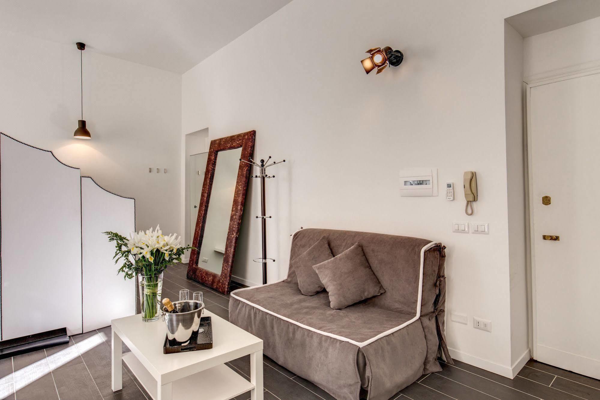Hotel Residenza Bourbon Roma Exterior foto